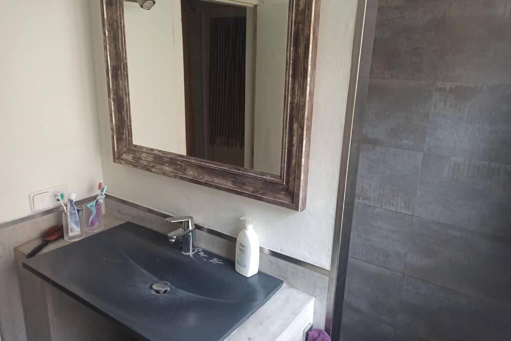 Piso Con Vistas A La Rambla De Figueres Apartment Фигерас Екстериор снимка